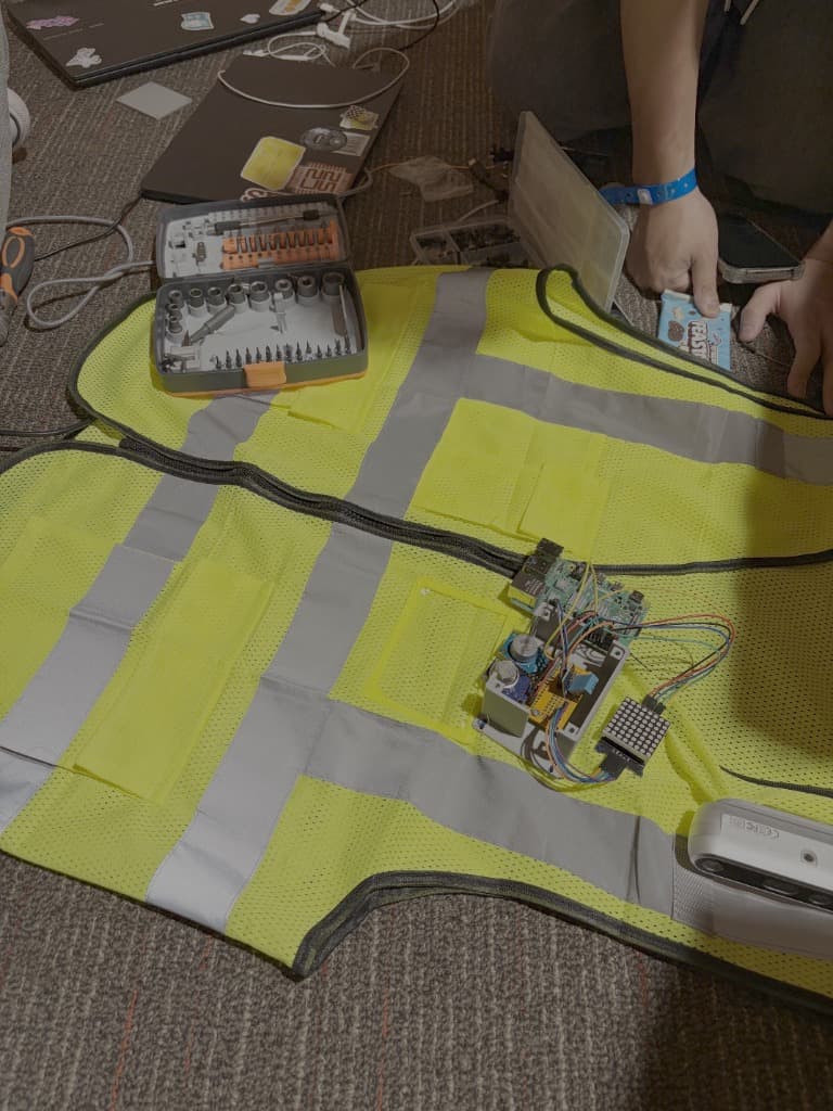 Canary safety vest with integrated circuit board, gas sensors, and depth camera module